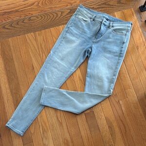 AE Light Blue Women's Jeans